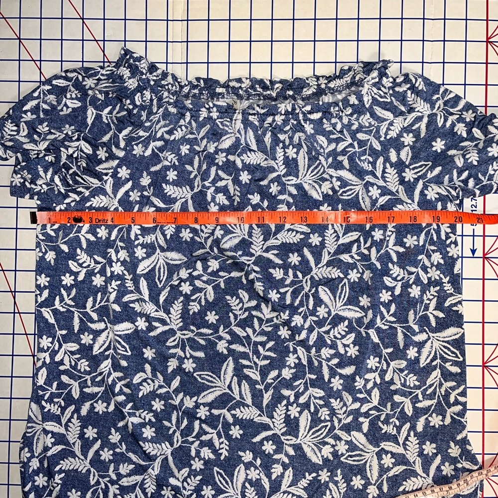 Perseption Concept Blue White Leaf Pattern Top Si… - image 7